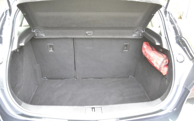 Opel Astra cena 32900 przebieg: 135000, rok produkcji 2014 z Radom małe 704